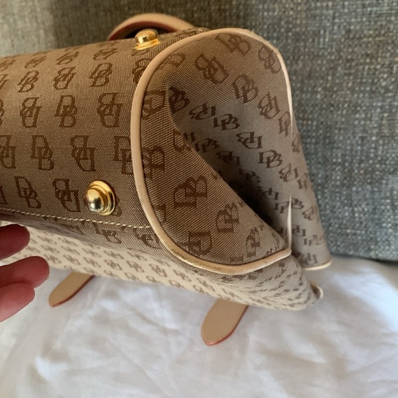 Gently Loved Vintage Dooney and Bourke Buckle Satchel Bundle - Picture 4 of 11